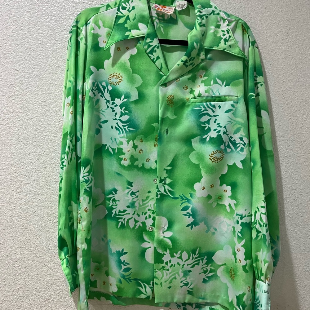 Vintage Polyester Hawaiian Fashions Aloha Shirt- Line Green and White Flowers